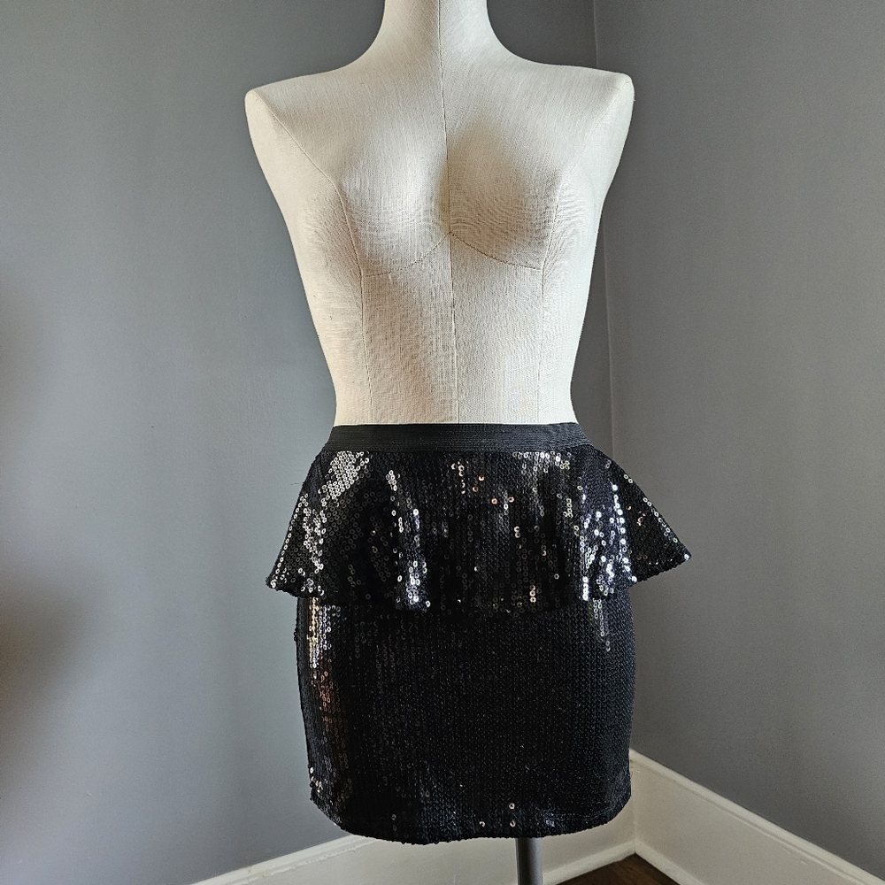 Black Sequin Skirt or Top, Catch My I size Small